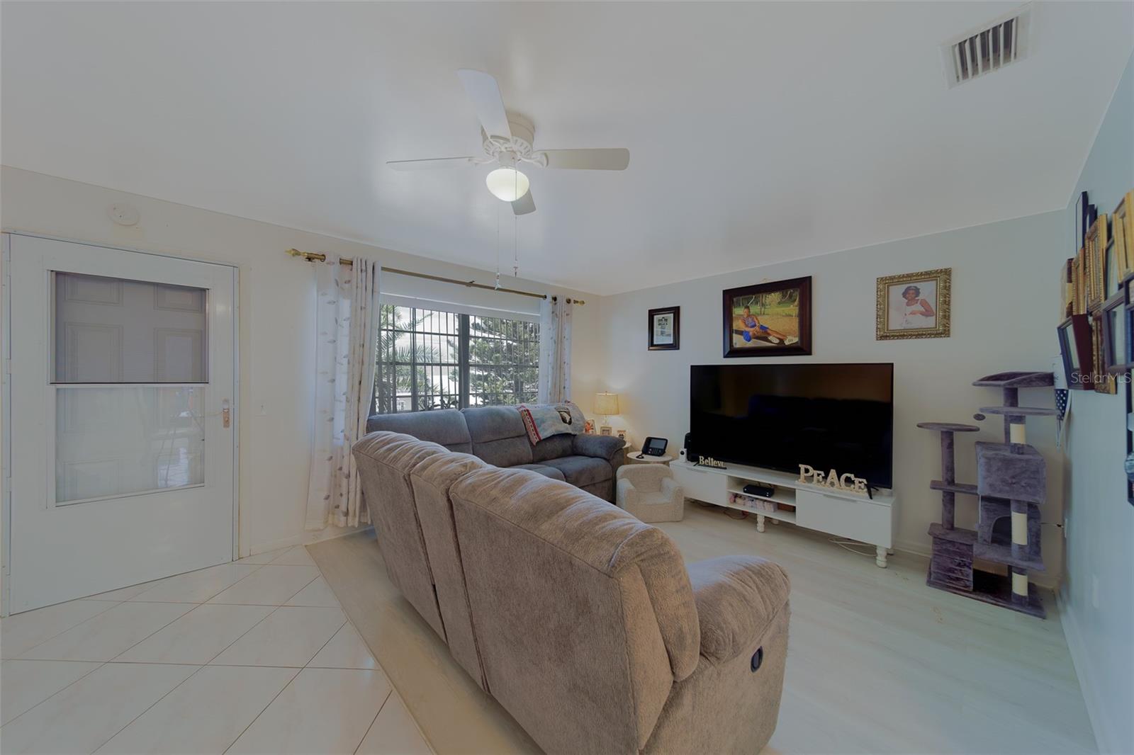 TOWN APTS CONDO - Residential