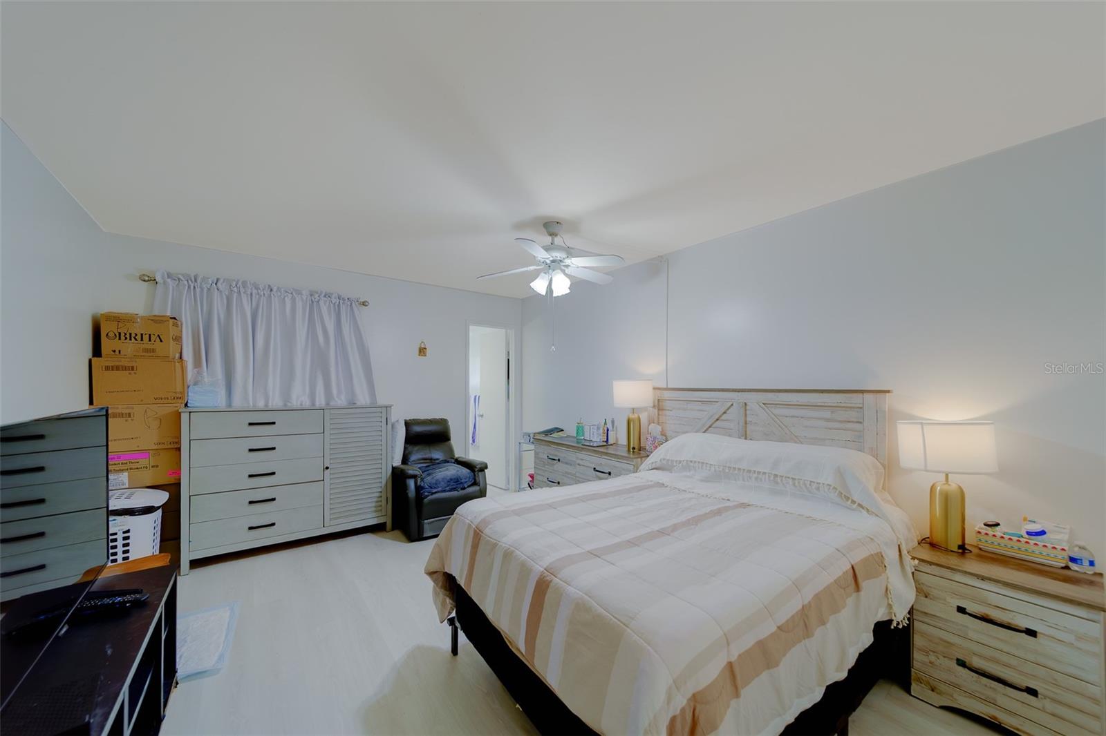 TOWN APTS CONDO - Residential