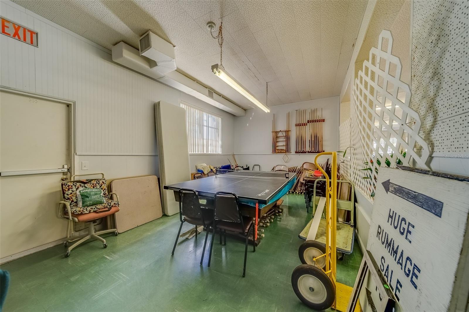 TOWN APTS CONDO - Residential