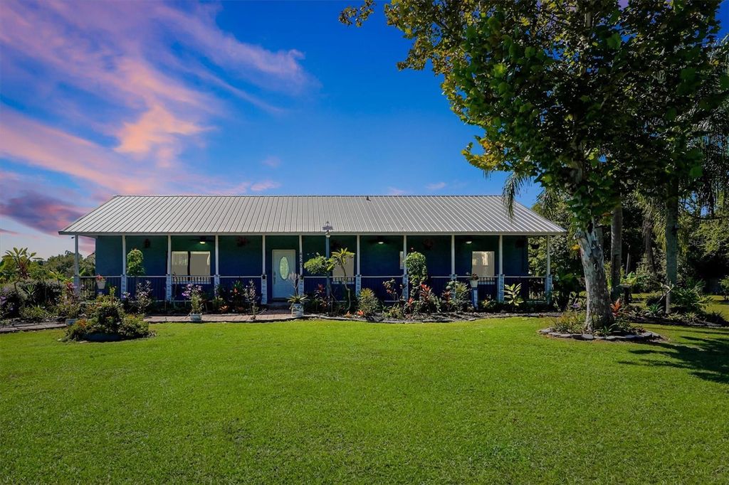 Photo of 4540 Pine Tree Dr, Saint Cloud, FL 34772 (MLS # S5137084)