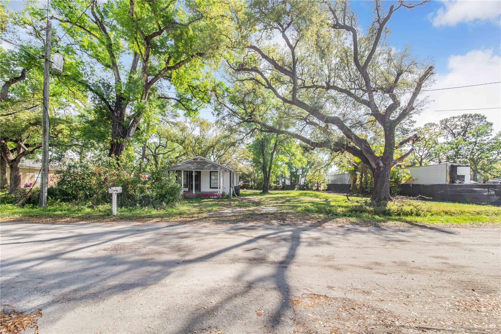 BROADWAY SUB - Residential