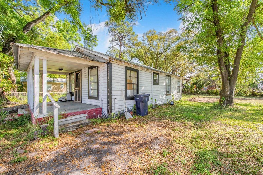 Photo of 2007 W 61st Street, Tampa, FL 33619 (MLS # L4960241)