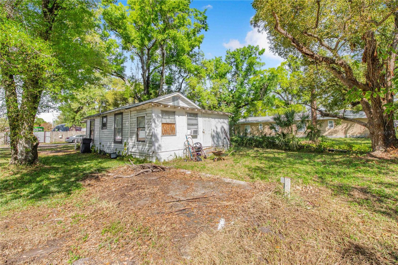 BROADWAY SUB - Residential