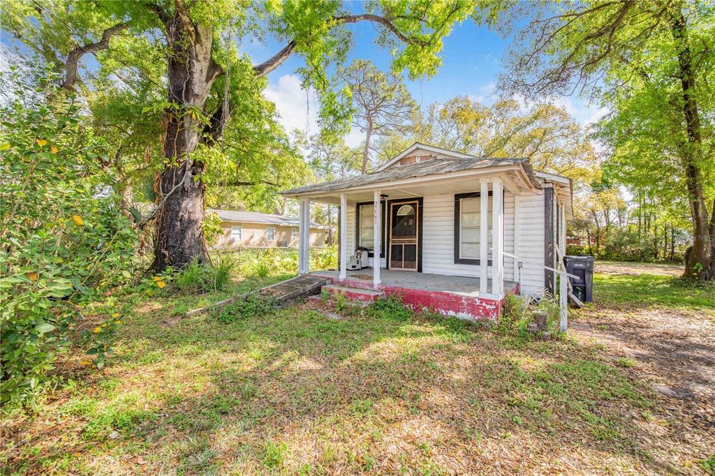 Photo of 2007 W 61st Street, Tampa, FL 33619 (MLS # L4960241)