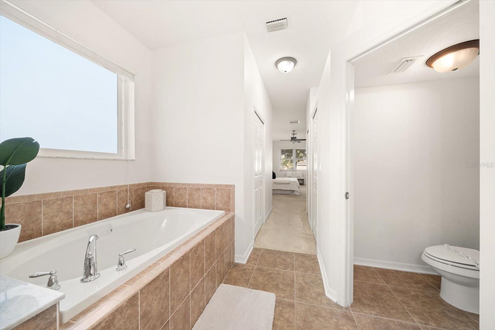 KENSINGTON ISLE - Residential