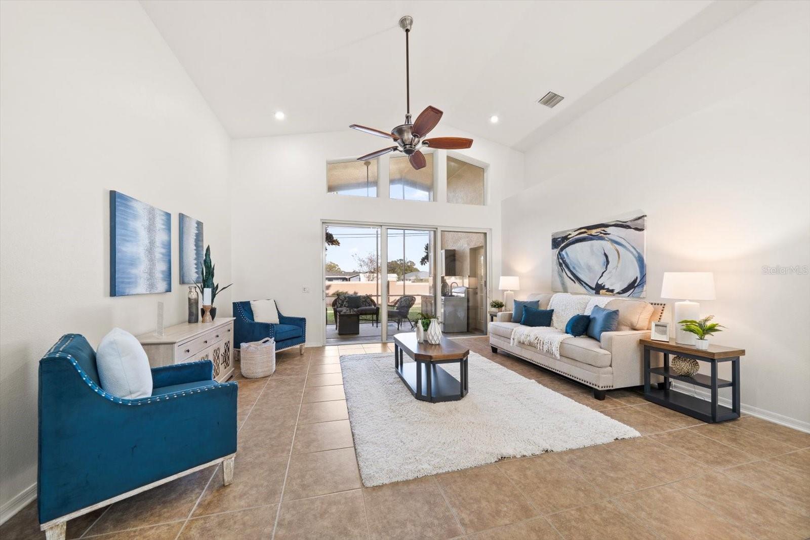 KENSINGTON ISLE - Residential