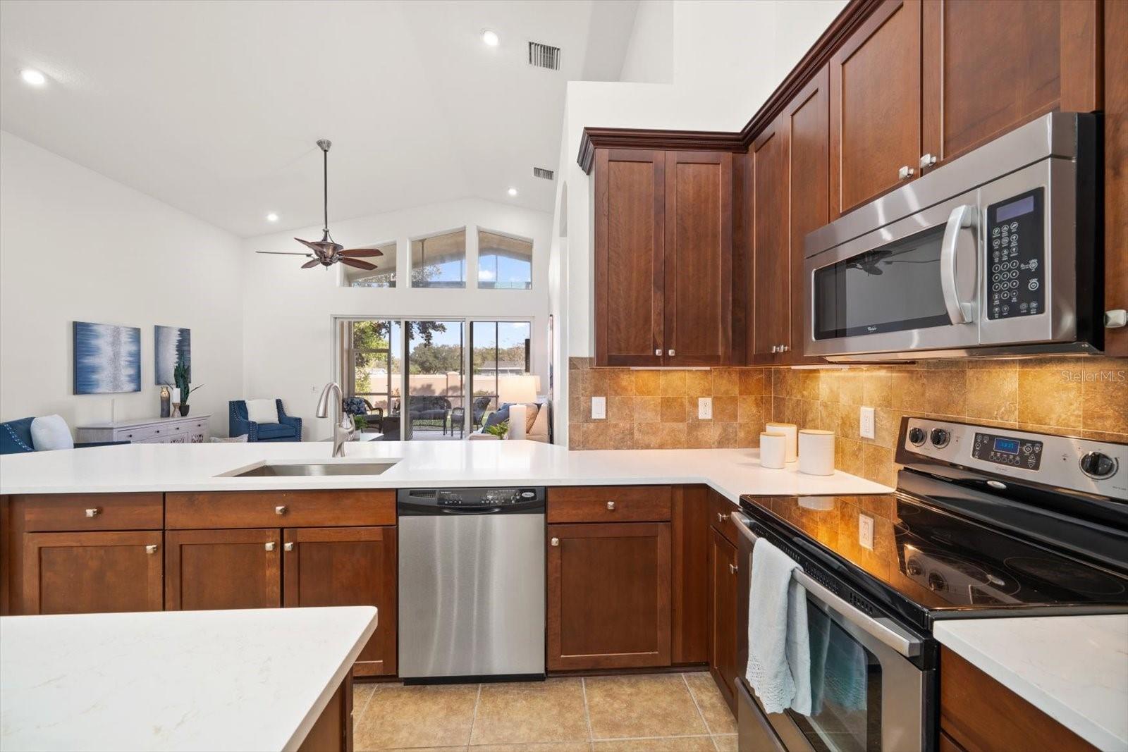 KENSINGTON ISLE - Residential