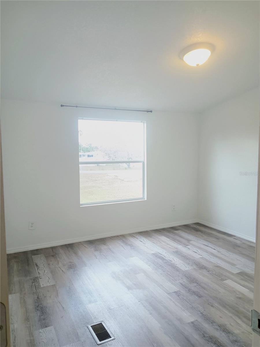 POTTERFIELD GARDEN ACRES UN 2 REPLAT BLK F LOT 2 - Residential