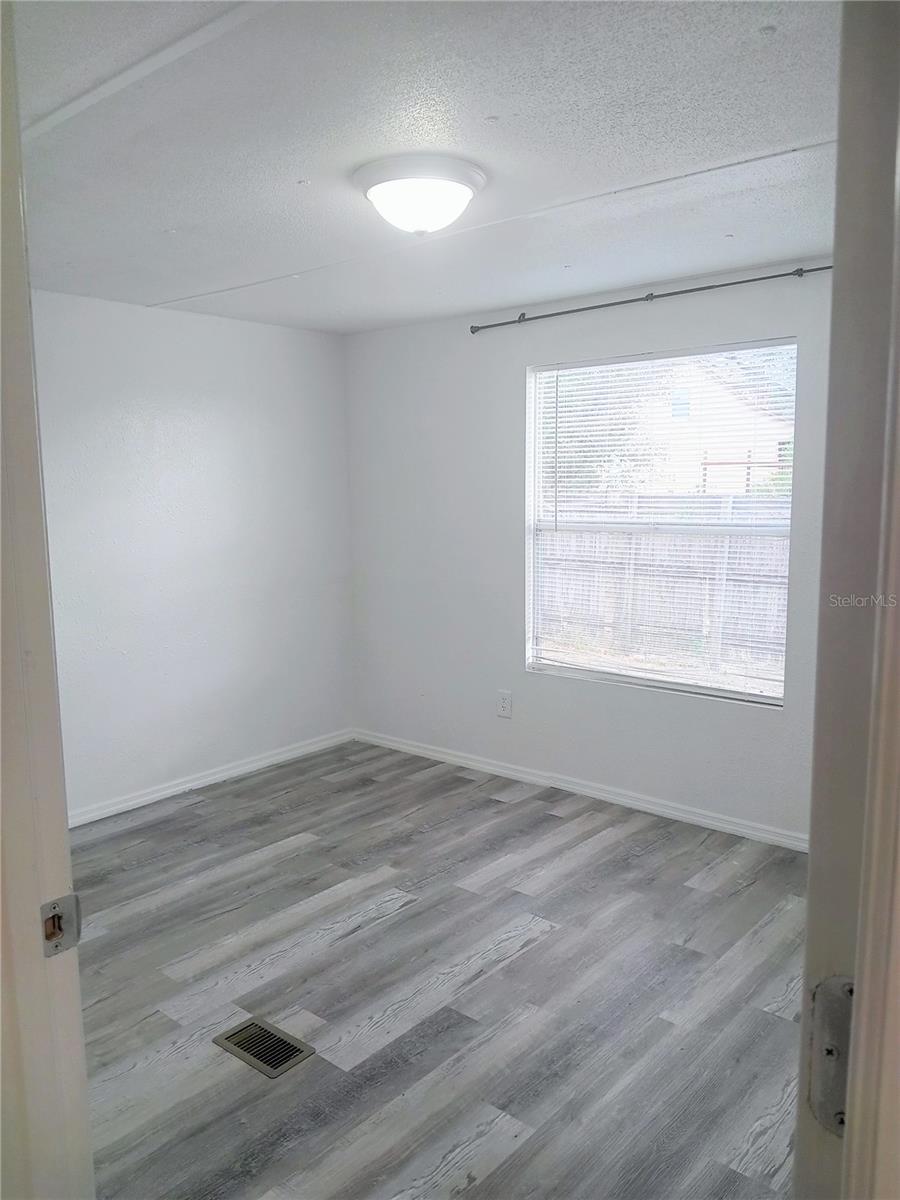 POTTERFIELD GARDEN ACRES UN 2 REPLAT BLK F LOT 2 - Residential