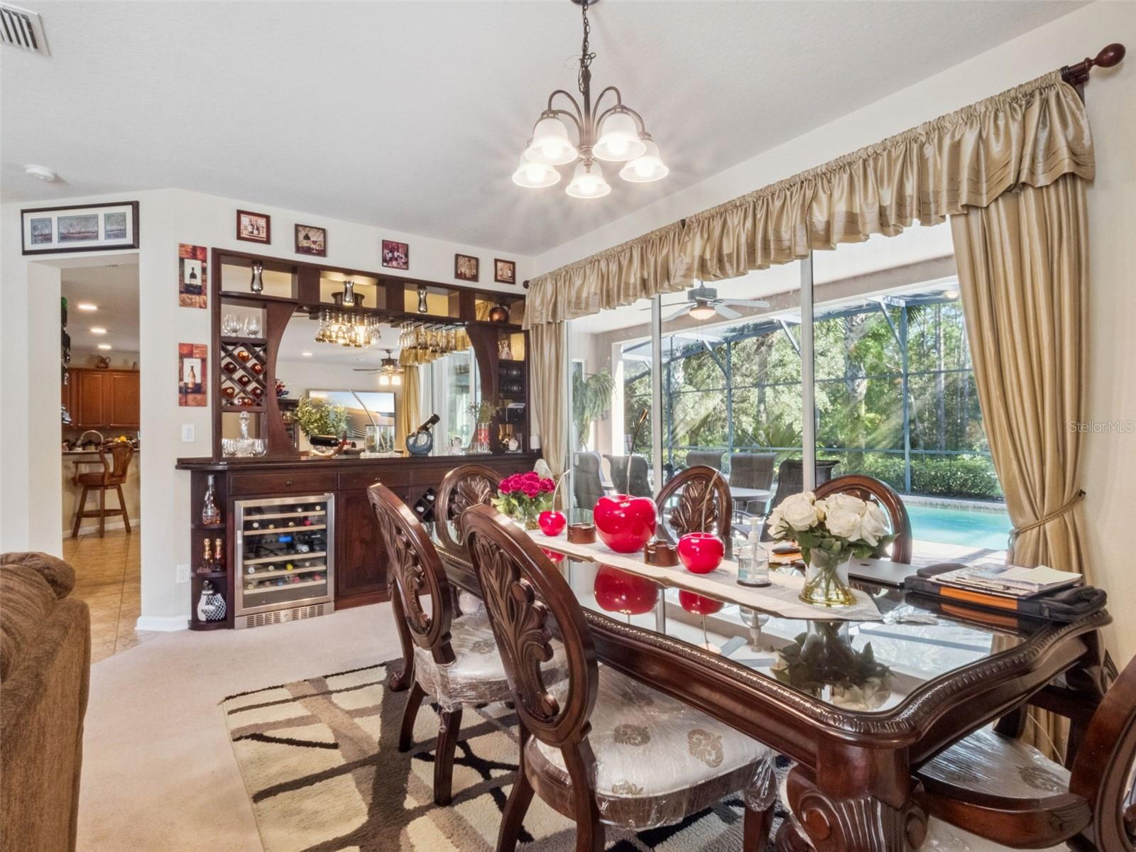 VILLAGEWALK/LK NONAB - Residential