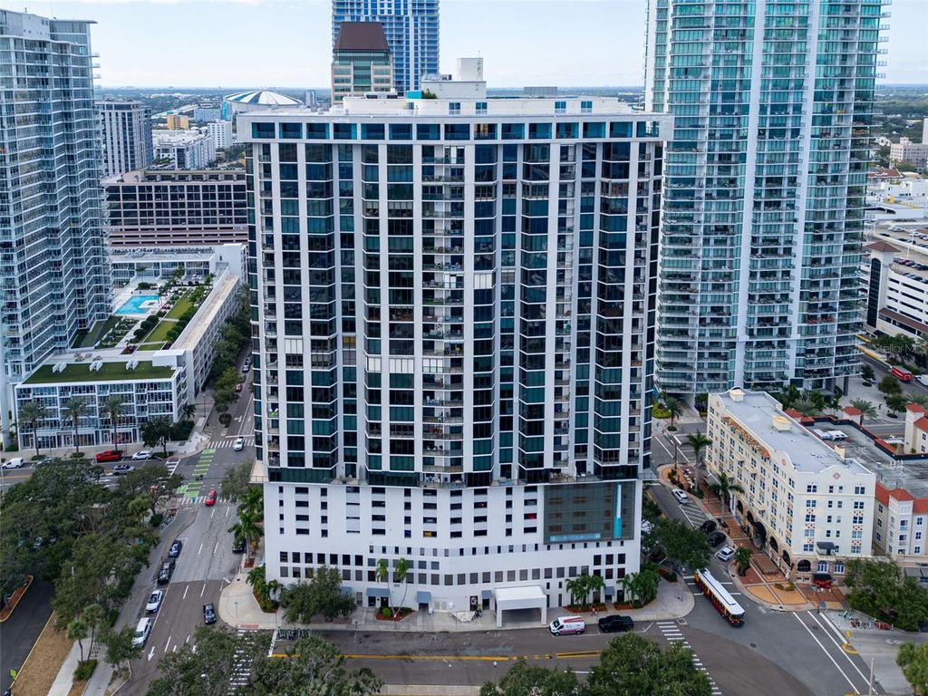 Photo of 1 Beach Drive SE #1210, St Petersburg, FL 33701 (MLS # TB8446980)