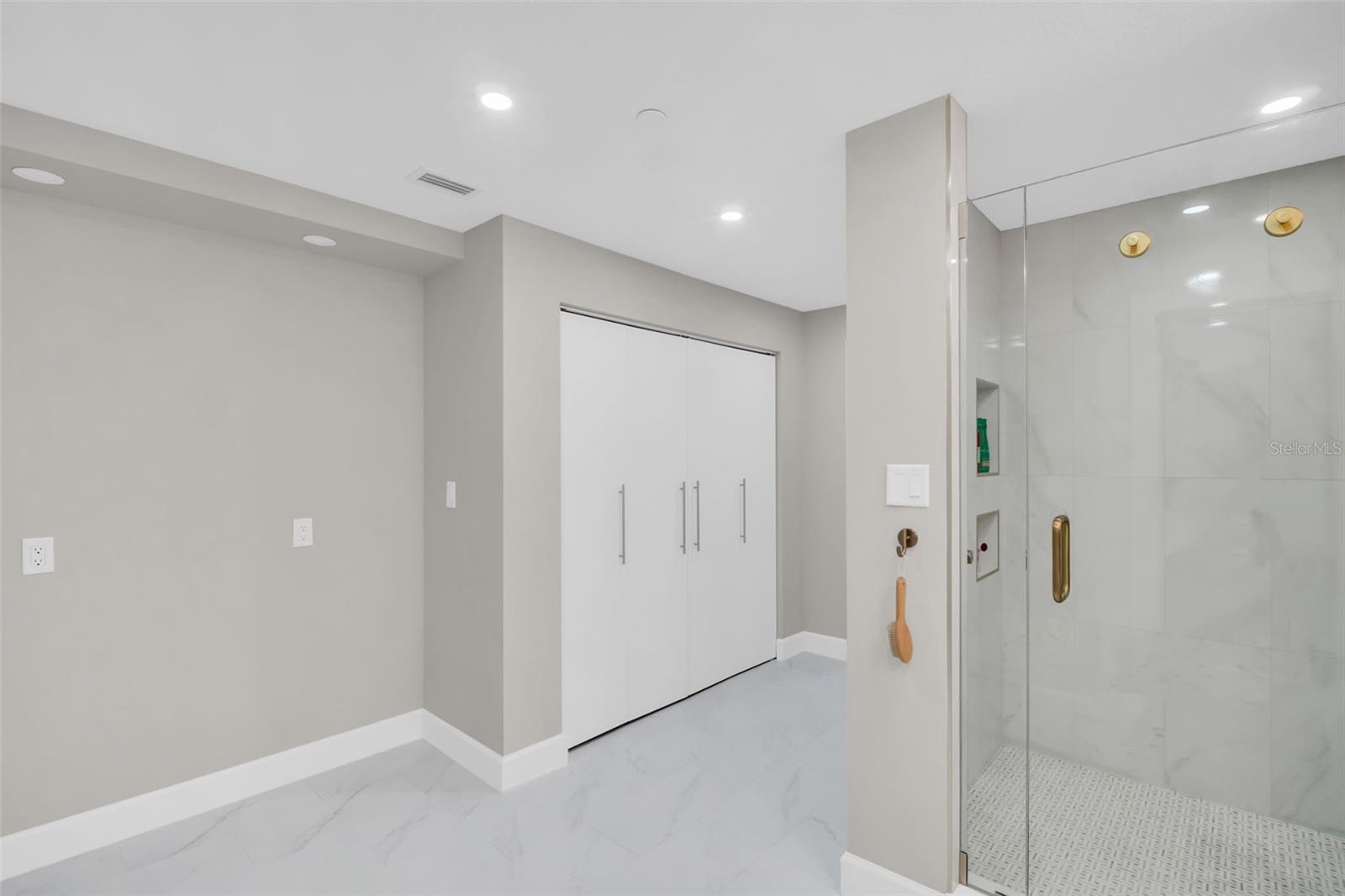 BAYFRONT TOWER CONDO - Residential