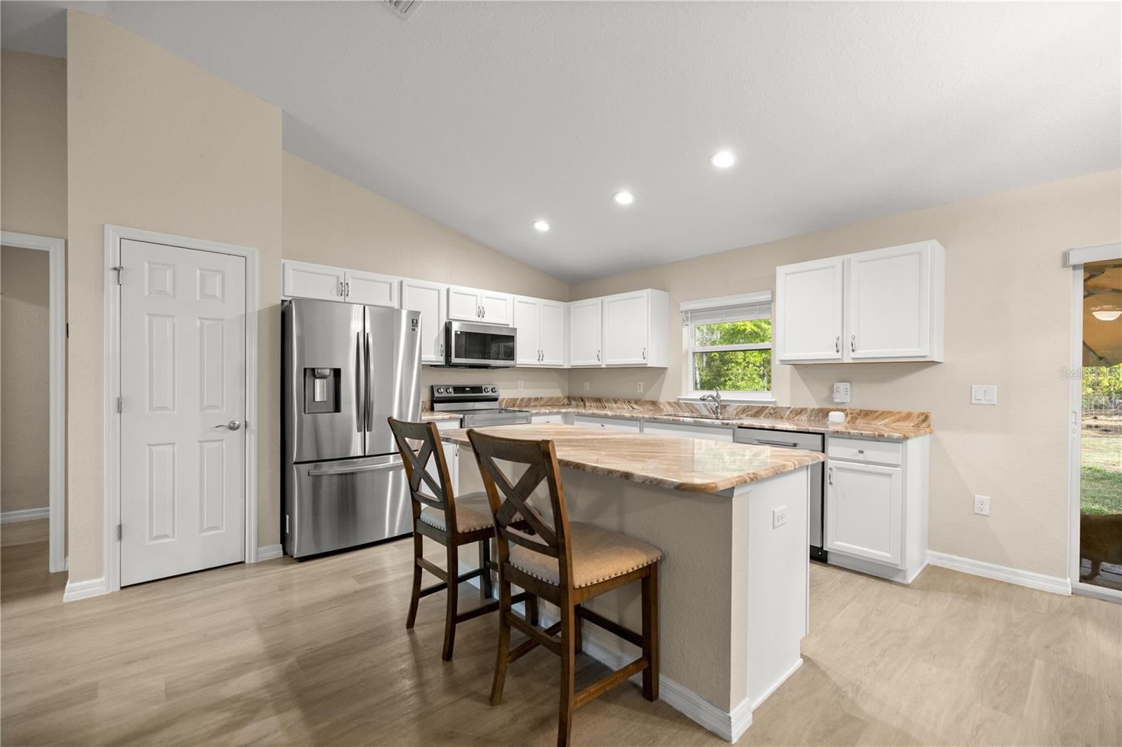 ROLLING HILLS UN 3 - Residential