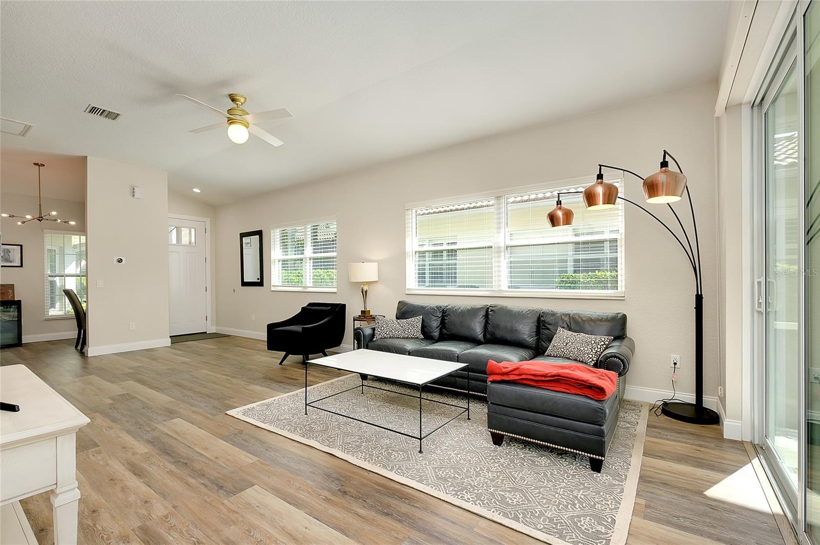 VENETIA PH 5 - Residential