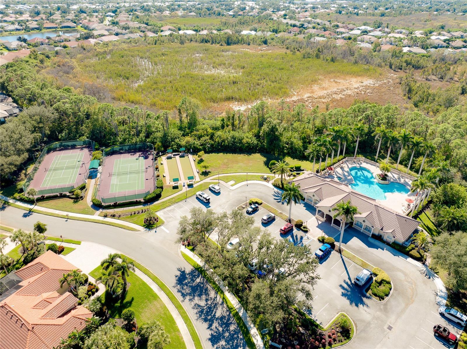 VENETIA PH 5 - Residential