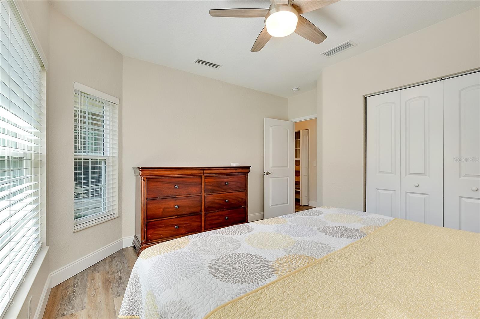 VENETIA PH 5 - Residential