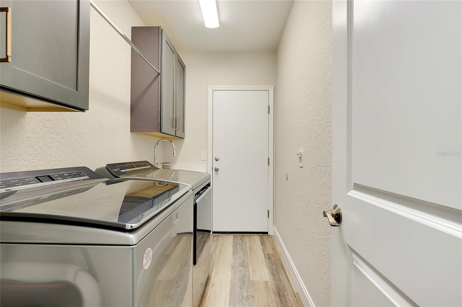 VENETIA PH 5 - Residential