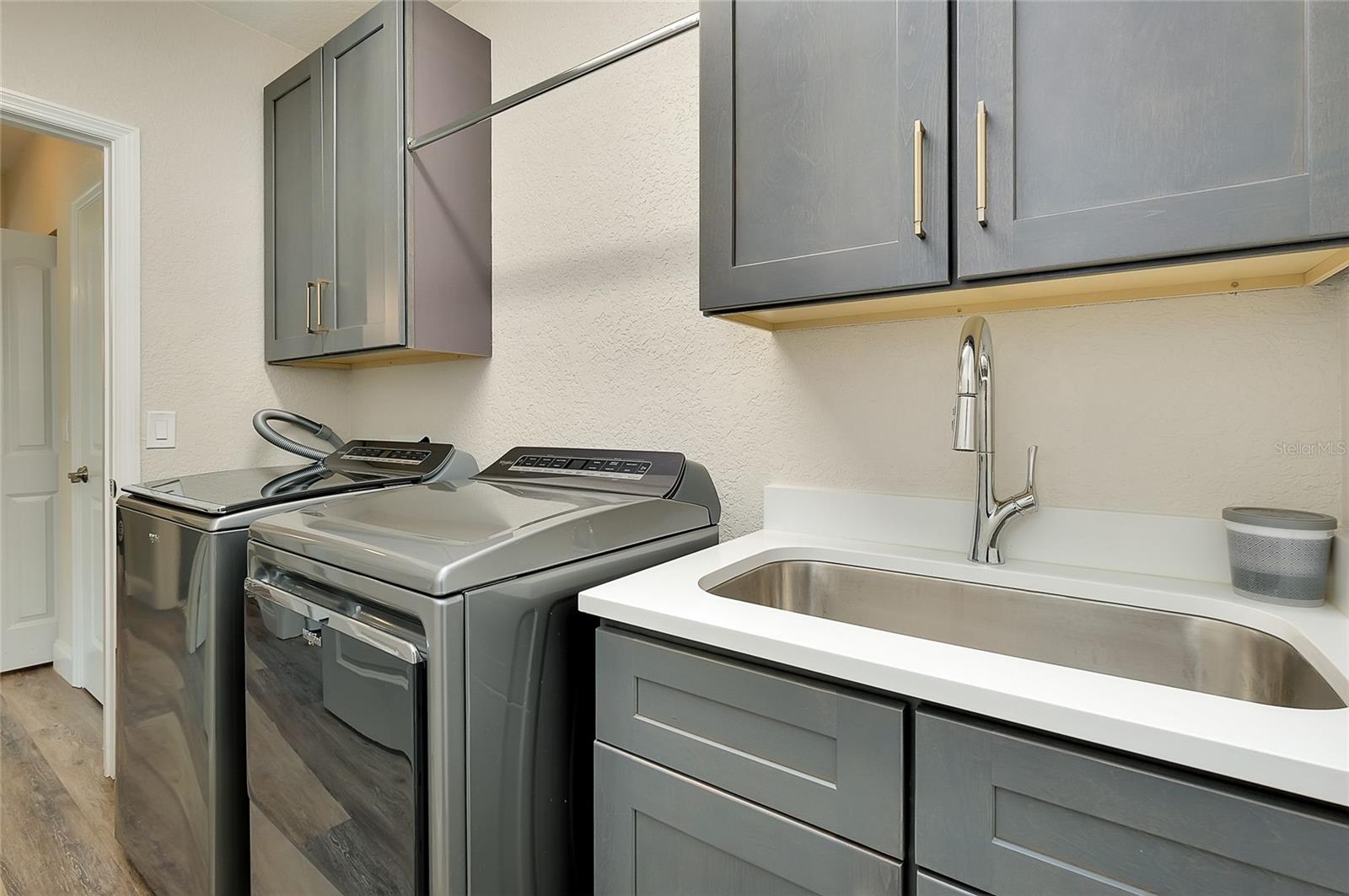 VENETIA PH 5 - Residential