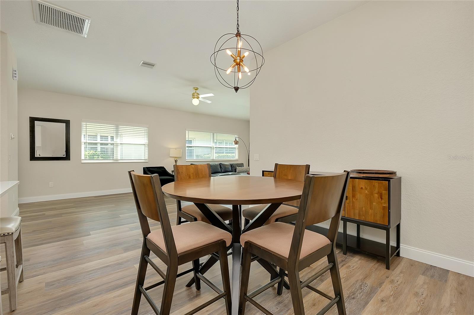 VENETIA PH 5 - Residential