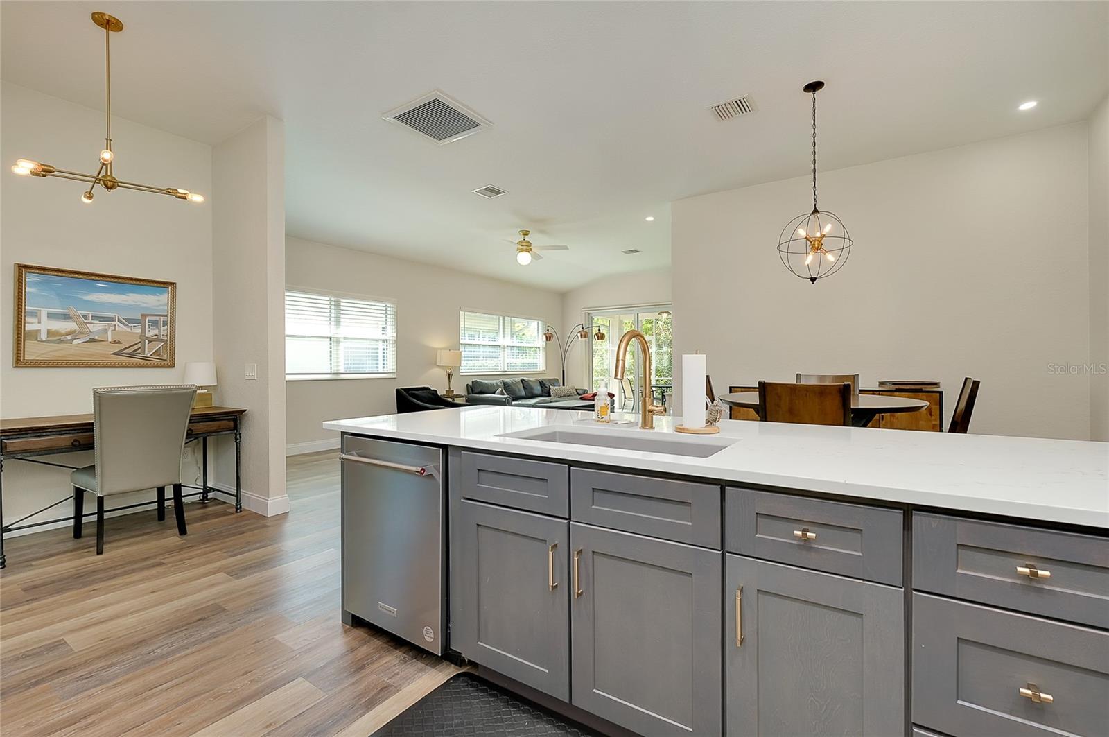 VENETIA PH 5 - Residential