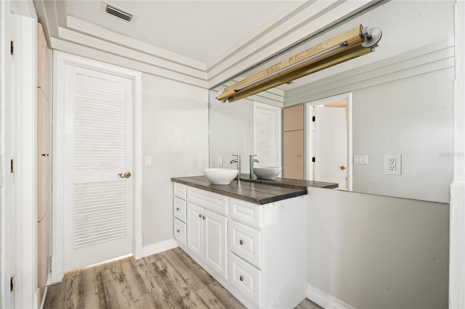 SWEETWATER CLUB UNIT 1-A - Residential