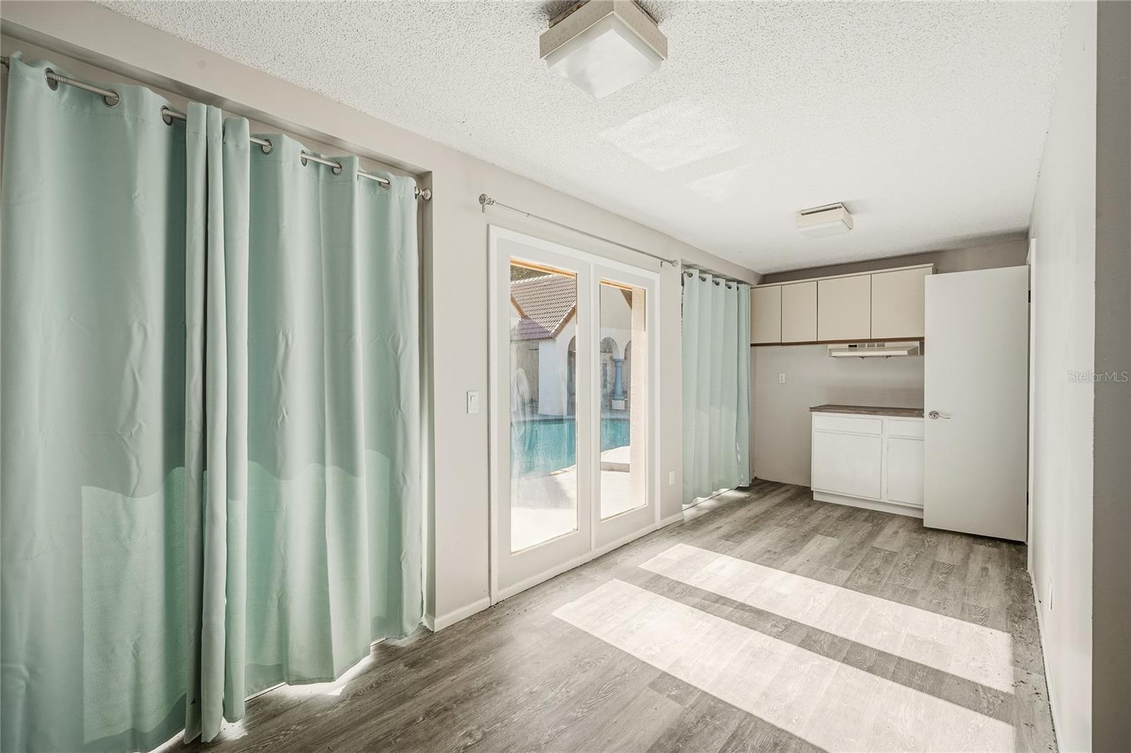 SWEETWATER CLUB UNIT 1-A - Residential