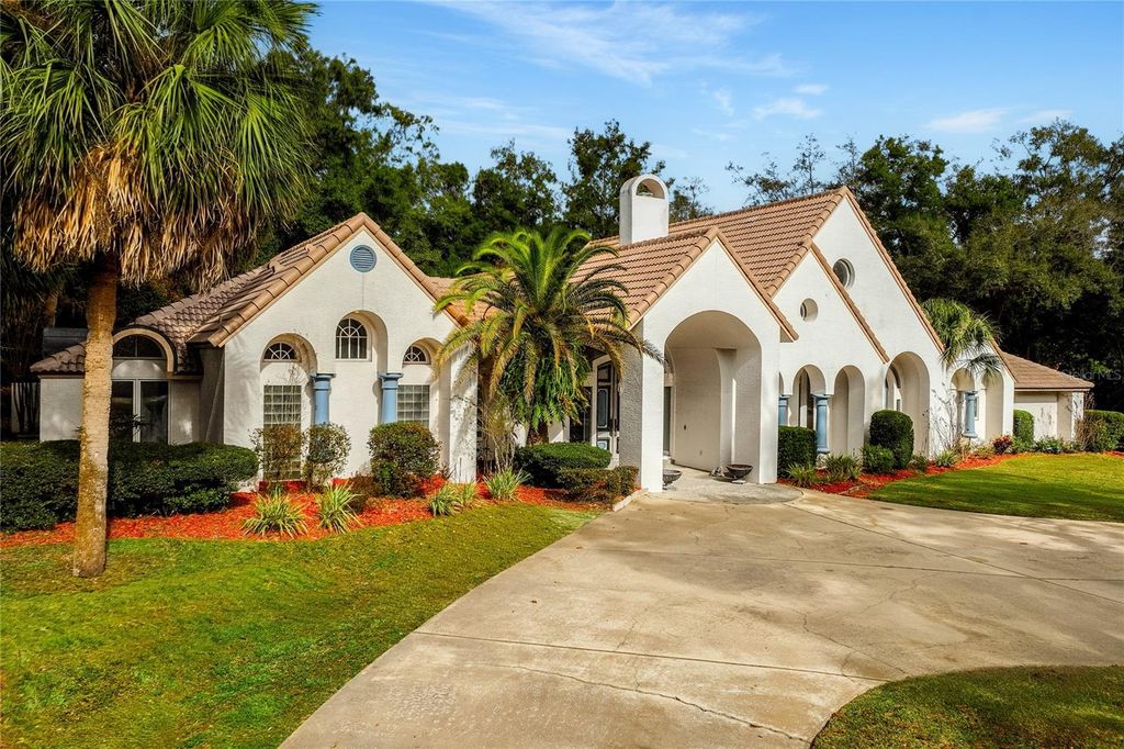 Photo of 803 Sweetwater Club Boulevard, Longwood, FL 32779 (MLS # O6369072)