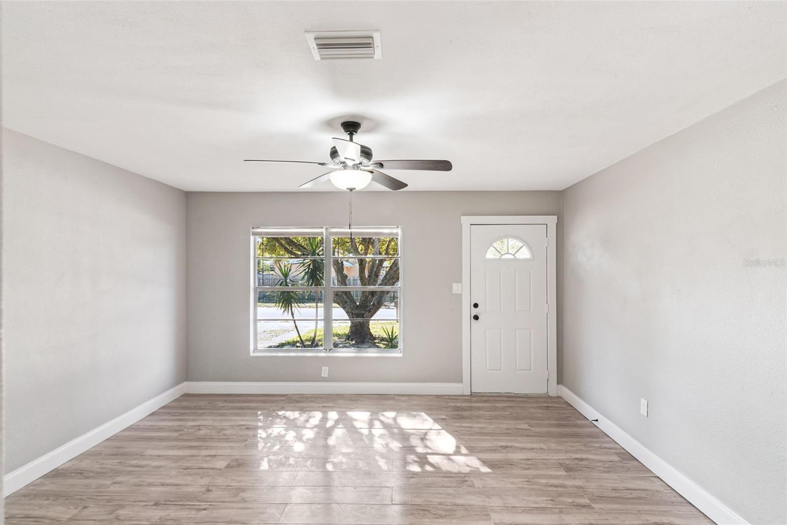 SOUTH LAKE VILLAGE SEC 01 - Residential