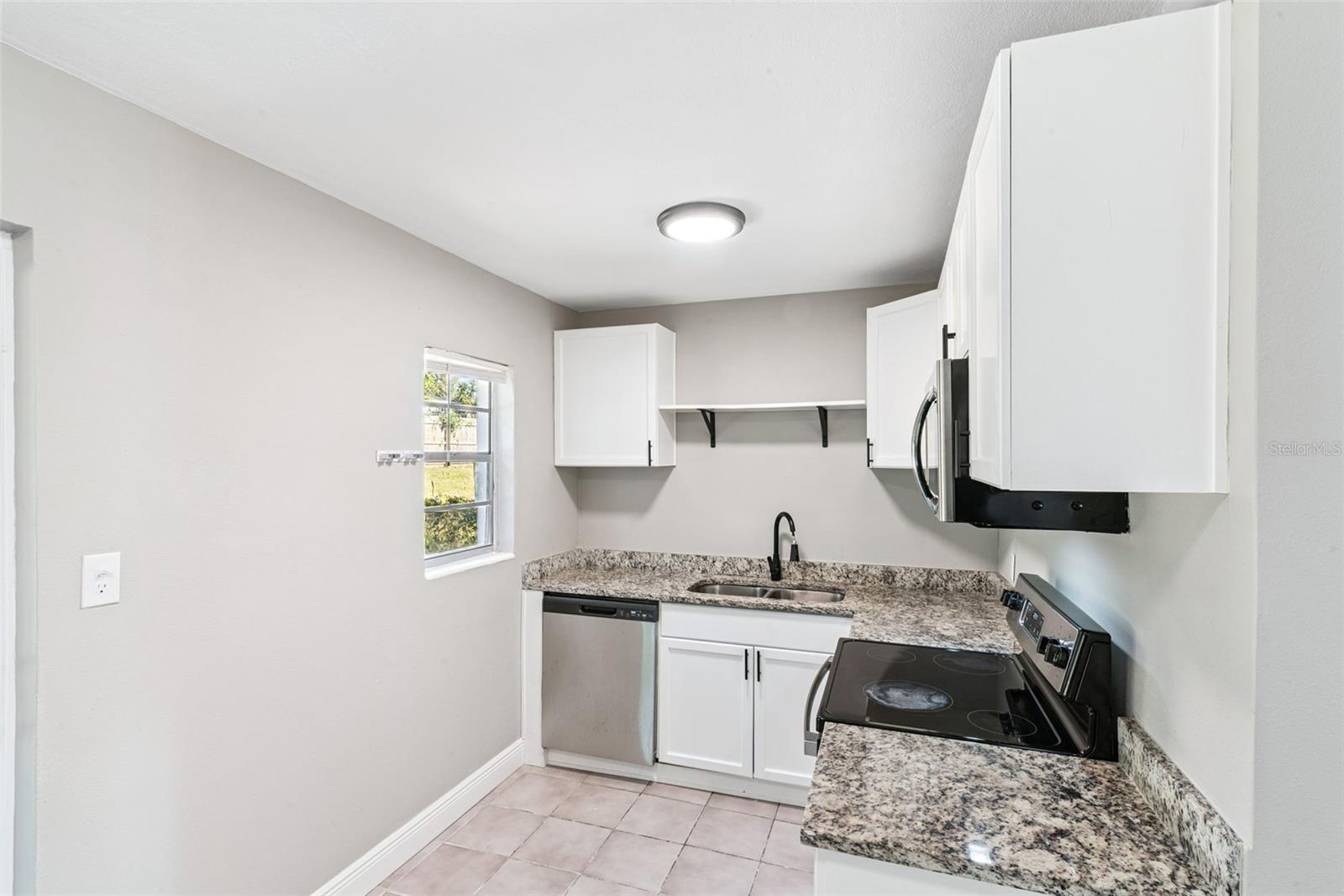 SOUTH LAKE VILLAGE SEC 01 - Residential