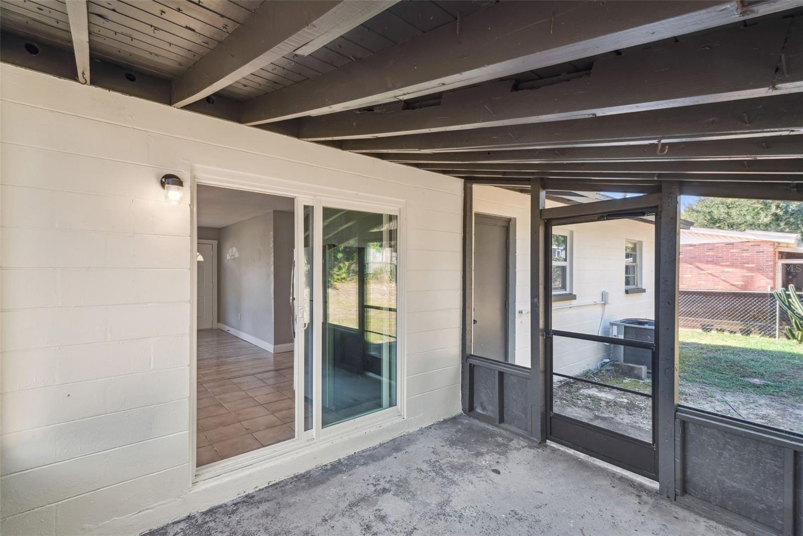 SOUTH LAKE VILLAGE SEC 01 - Residential