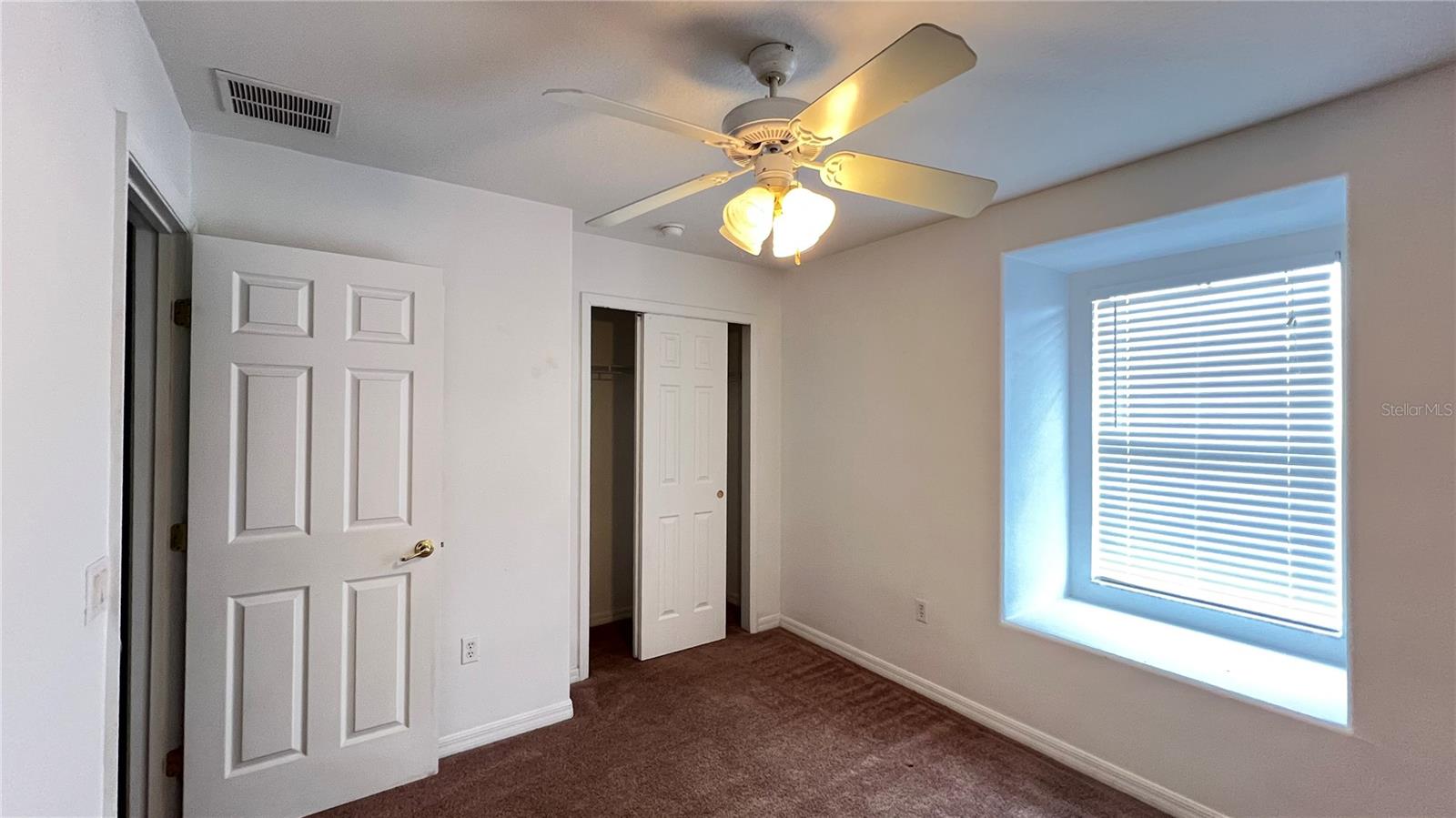 PARADISE CAY - Residential Lease