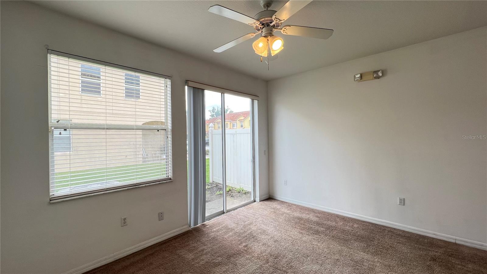 PARADISE CAY - Residential Lease