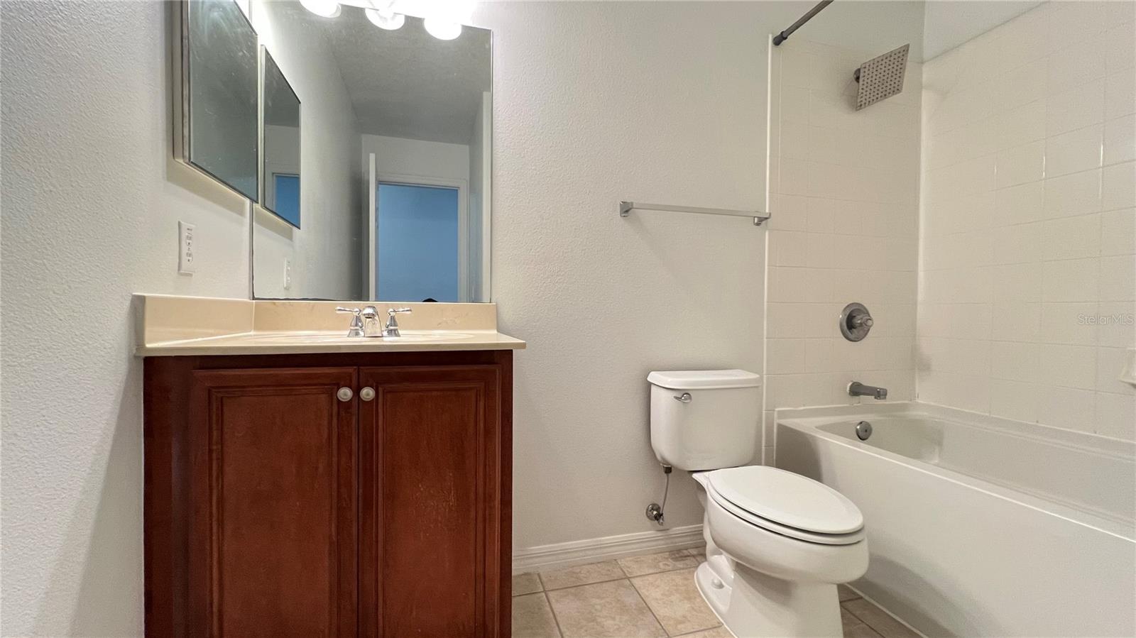 PARADISE CAY - Residential Lease