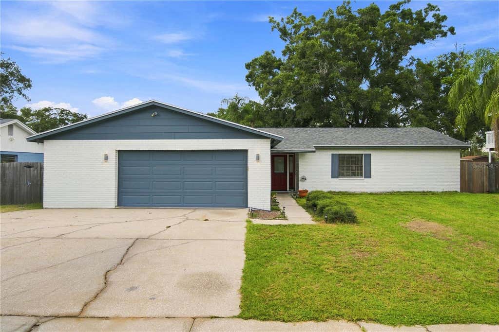 Photo of 4313 Foxglen Lane, Tampa, FL 33624 (MLS # TB8541368)