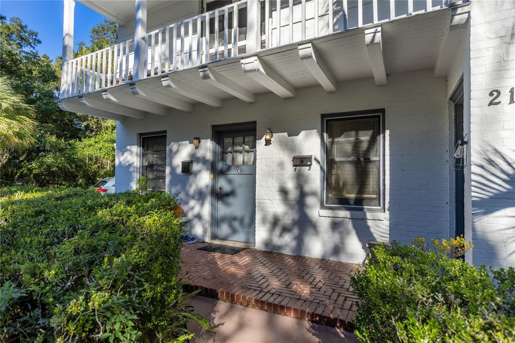 Photo of 213 NE Blvd #213-215, Gainesville, FL 32601 (MLS # GC544176)