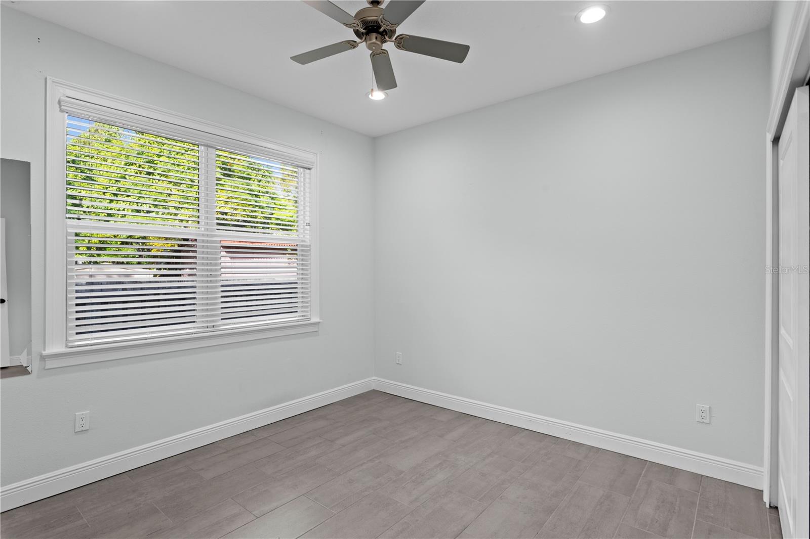 WEST BURNSIDE AT LEALMAN - Residential