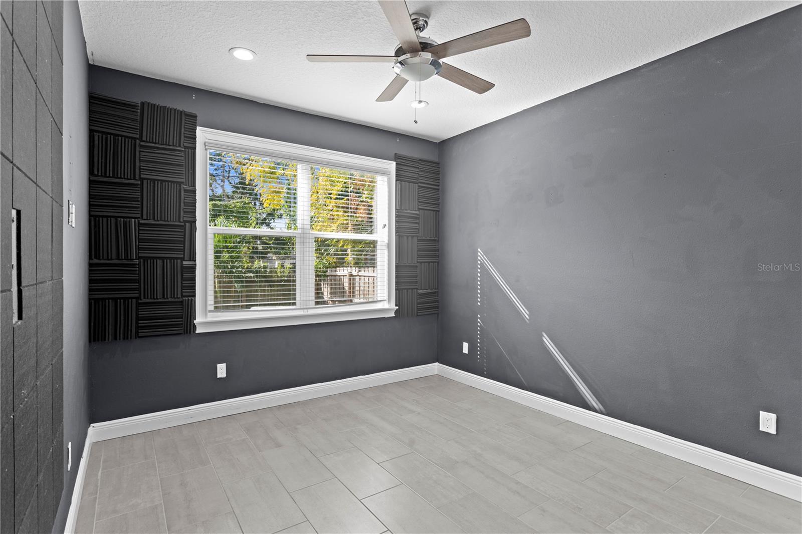 WEST BURNSIDE AT LEALMAN - Residential