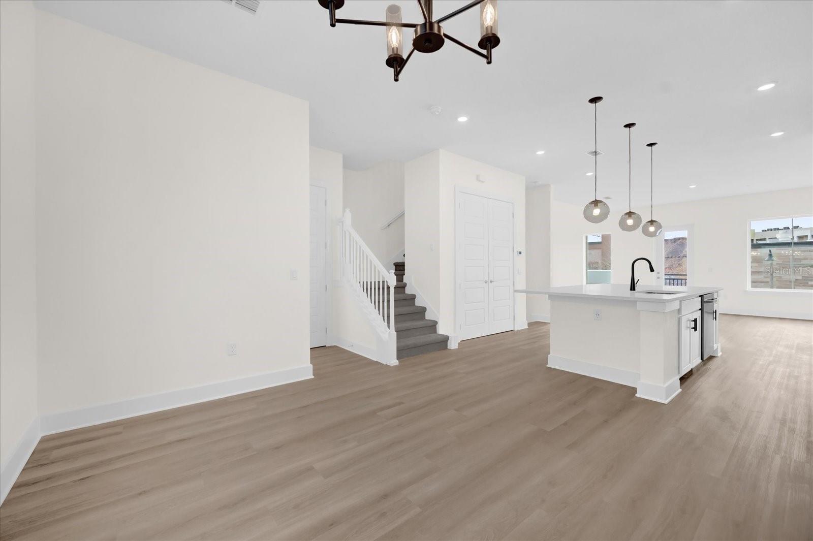 TOWNHOMES AT CITY PLACE - Residential Lease