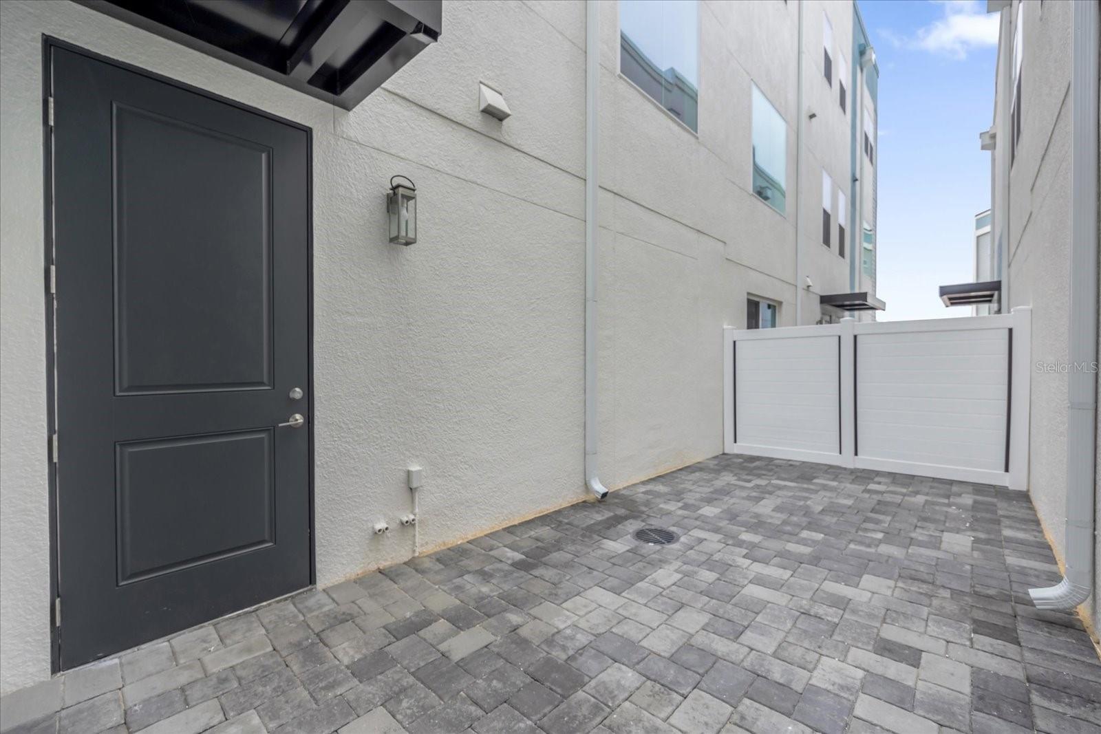 TOWNHOMES AT CITY PLACE - Residential Lease