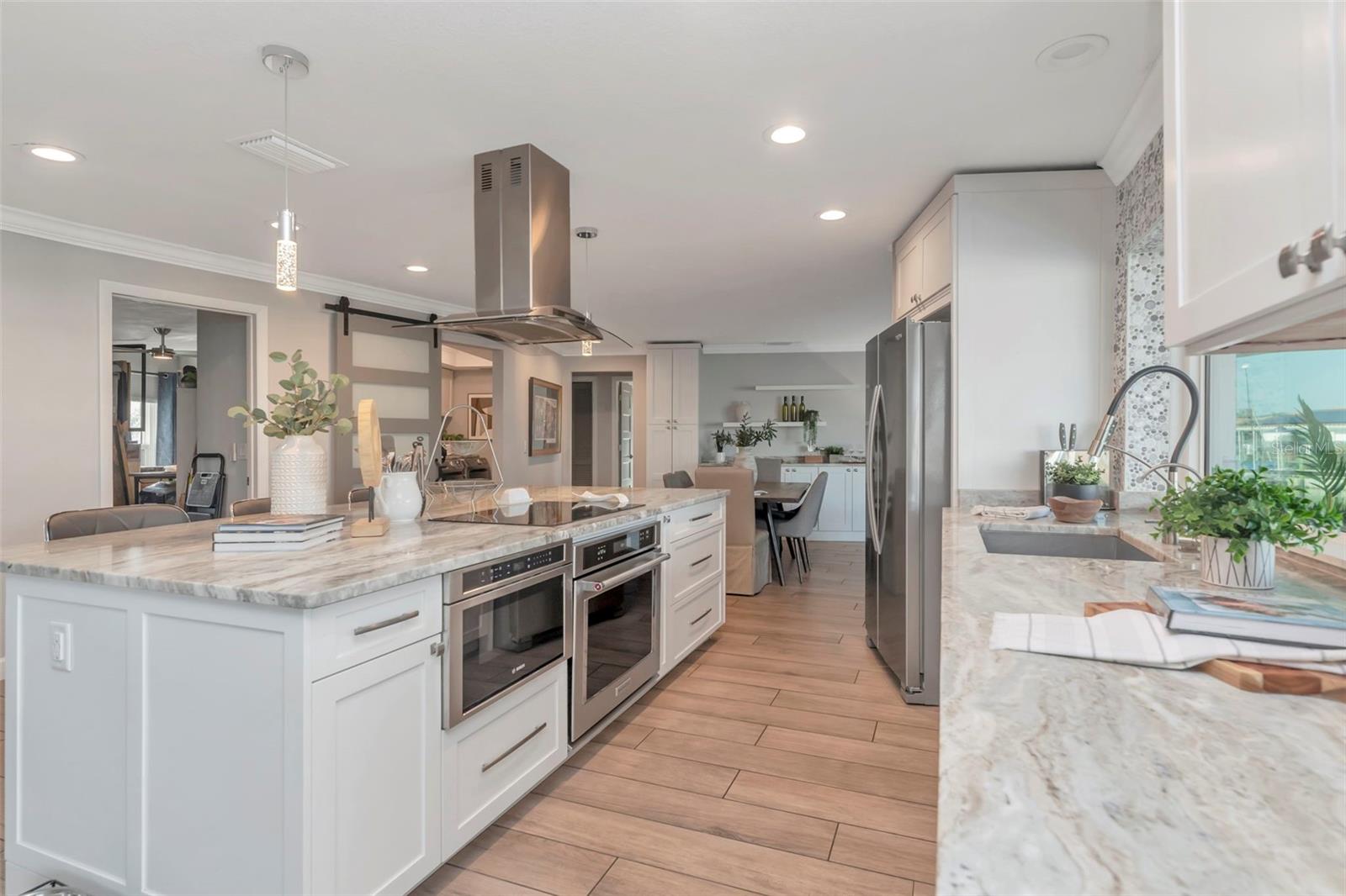 VENETIAN ISLES - Residential