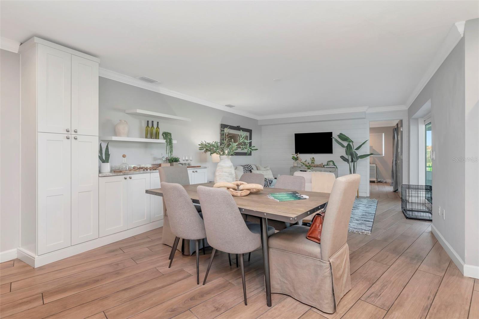 VENETIAN ISLES - Residential