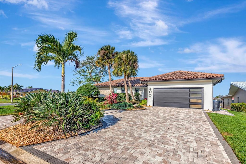 Photo of 2001 Massachusetts Avenue NE, St Petersburg, FL 33703 (MLS # TB8455886)