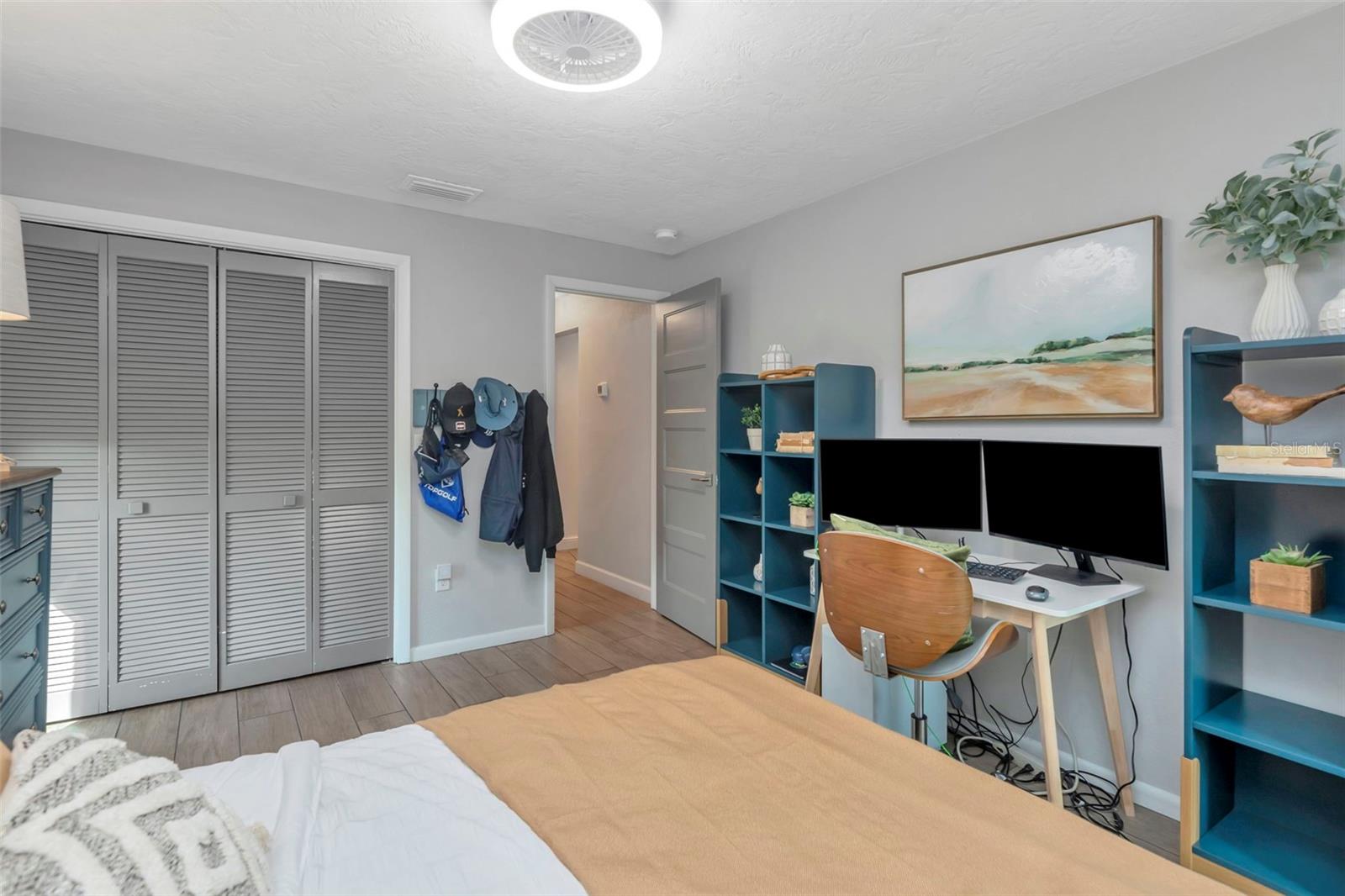 VENETIAN ISLES - Residential