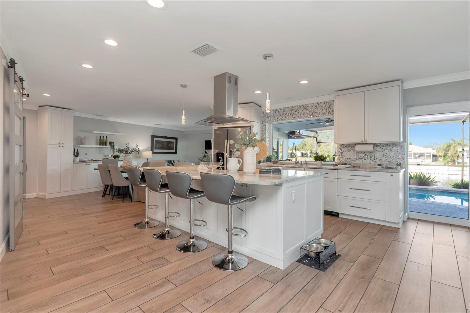 VENETIAN ISLES - Residential