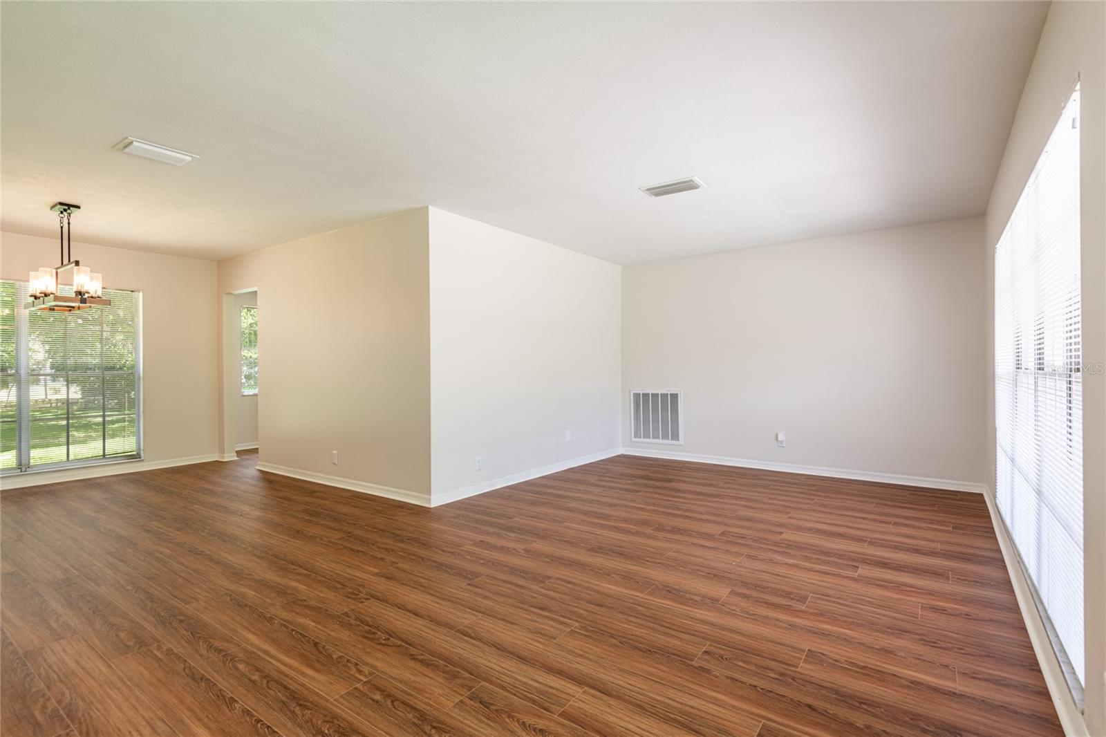 514 CRESTOVER DRIVE