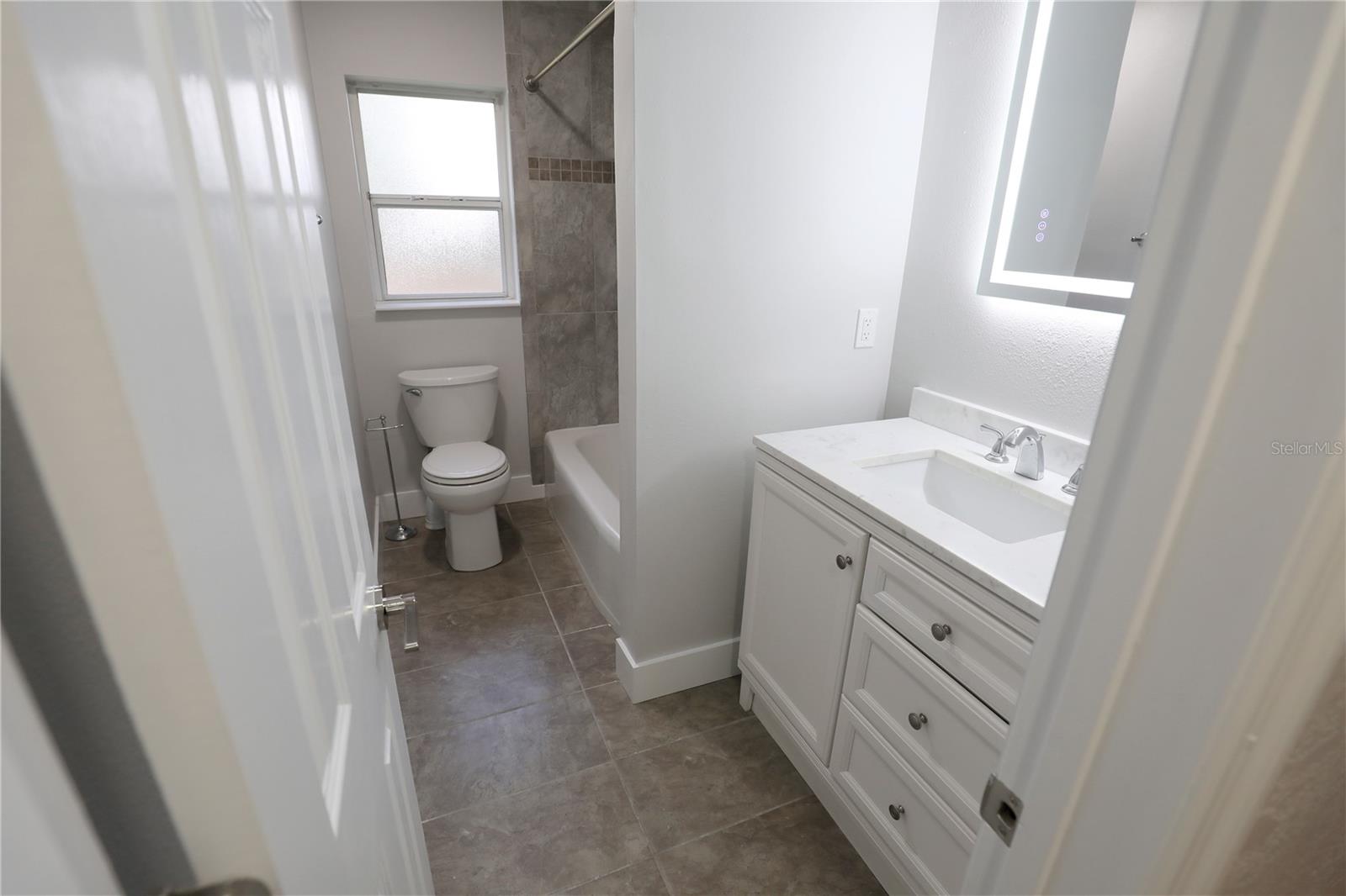 RENLEE TERRACE - Residential Lease