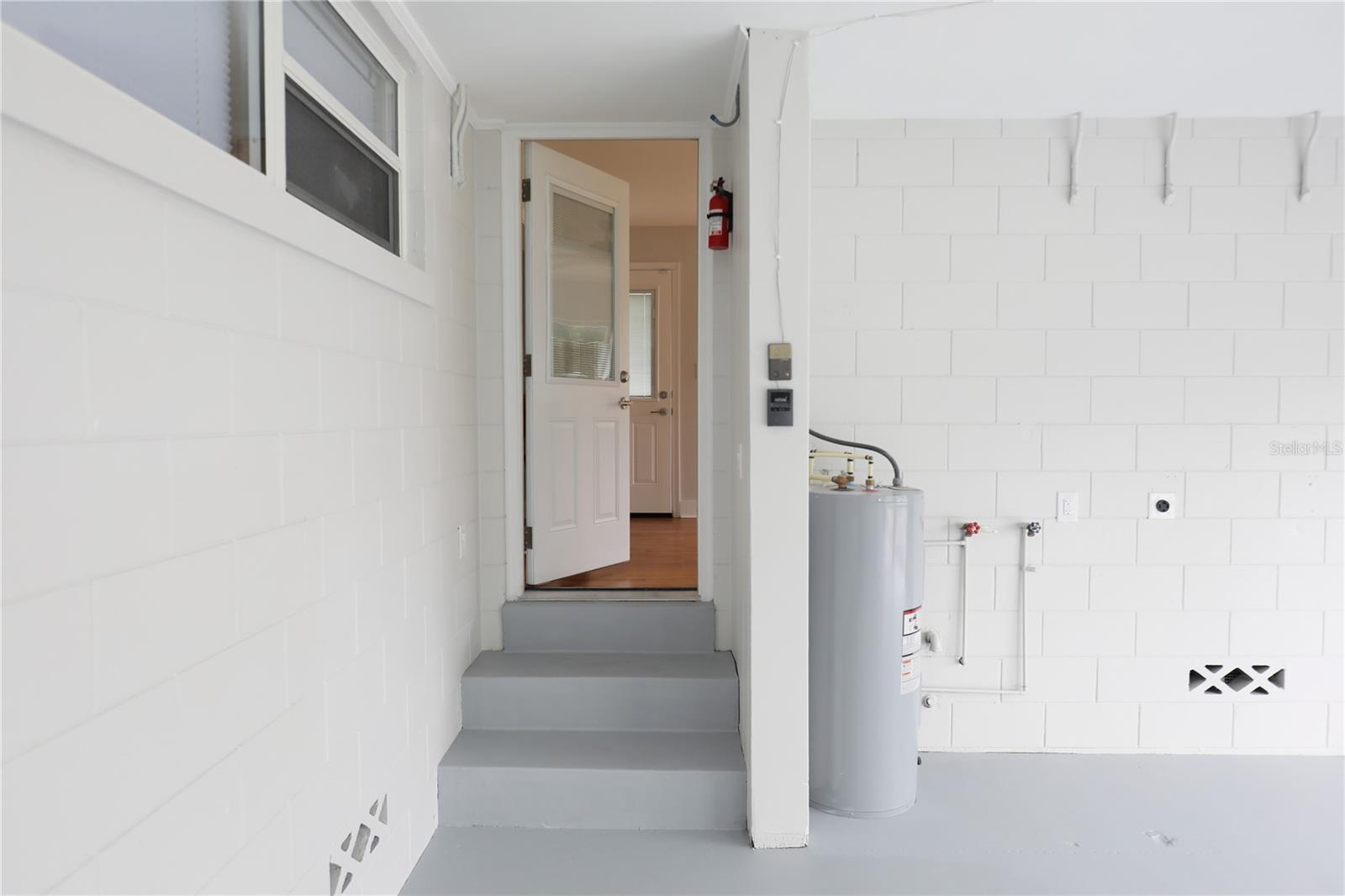 RENLEE TERRACE - Residential Lease