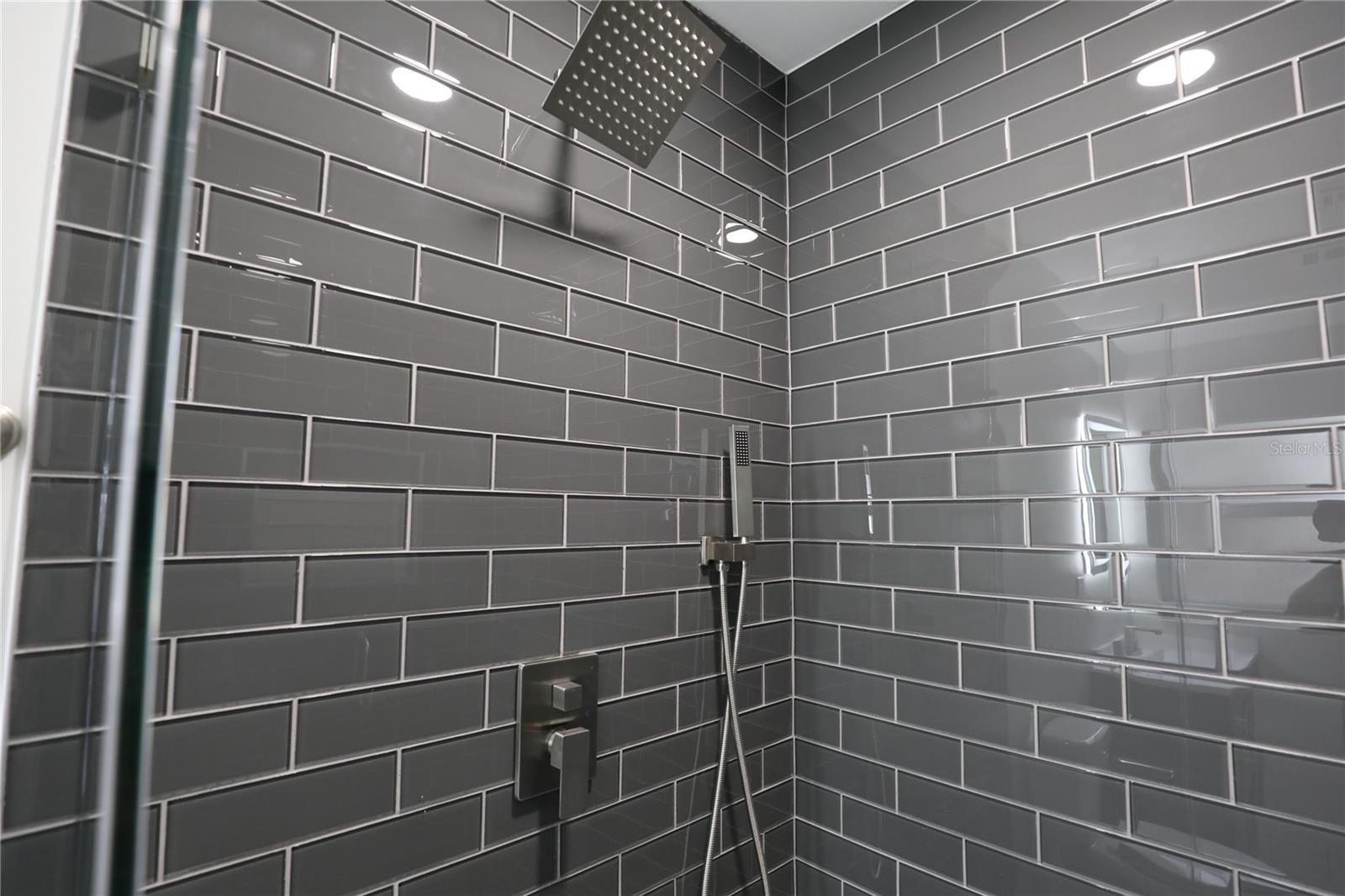 RENLEE TERRACE - Residential Lease