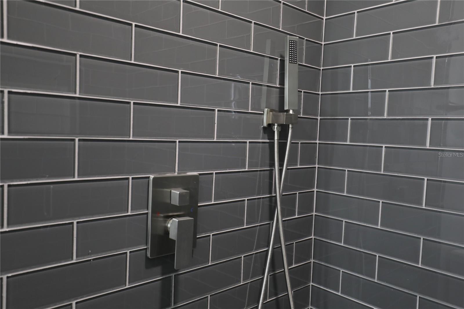 RENLEE TERRACE - Residential Lease