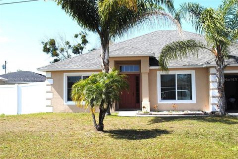 A home in POINCIANA
